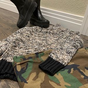 Tan cream black variegated mock neck sweater XS